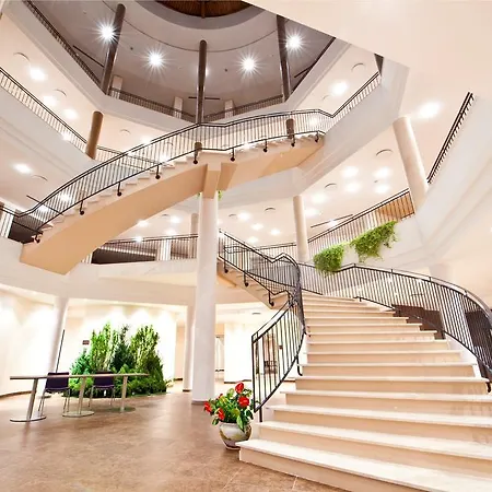 Hotel San Donato Golf & 4*