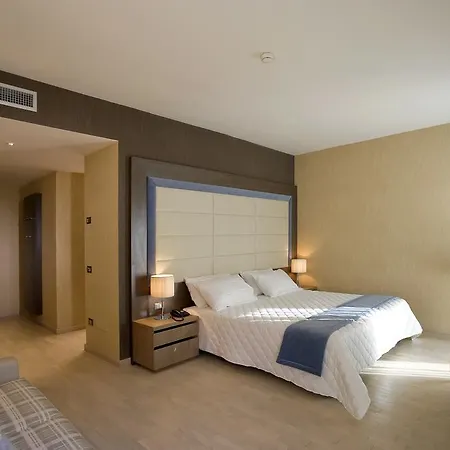 San Donato Golf & 4* Santi