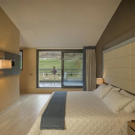 San Donato Golf & 4* Santi