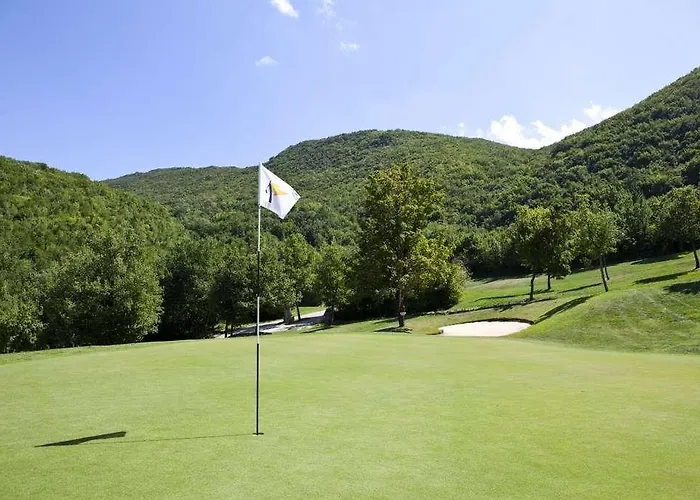 Отель San Donato Golf & 4*