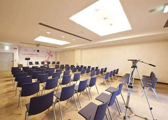 San Donato Golf & Отель Santi