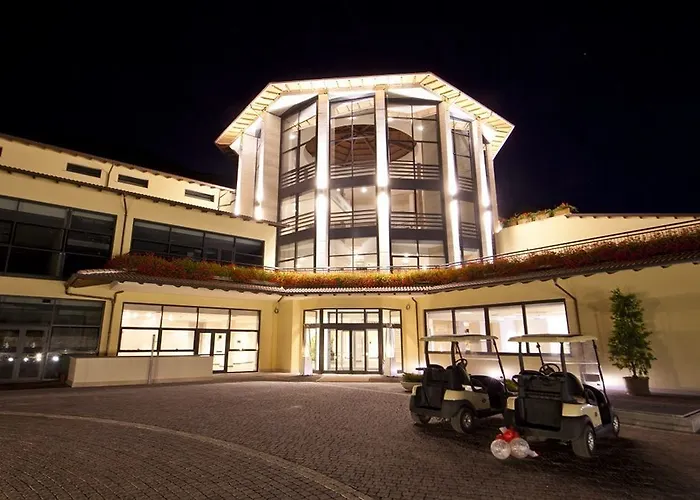 Отель San Donato Golf & 4*